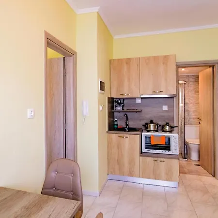 Dionisos Apartment
