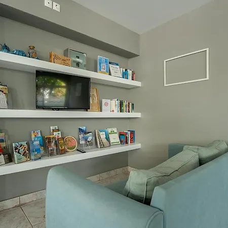 Dionisos Apartment