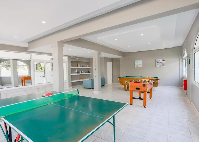 Dionisos Apartament *